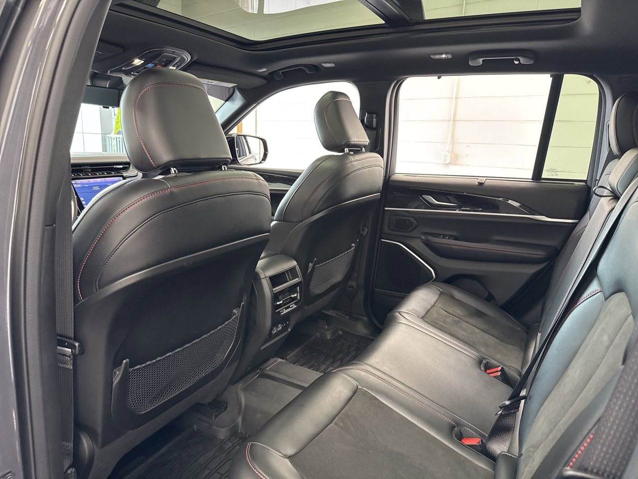 Used 2022 Jeep Grand Cherokee Trailhawk w/ ADV Protech Group II image 45