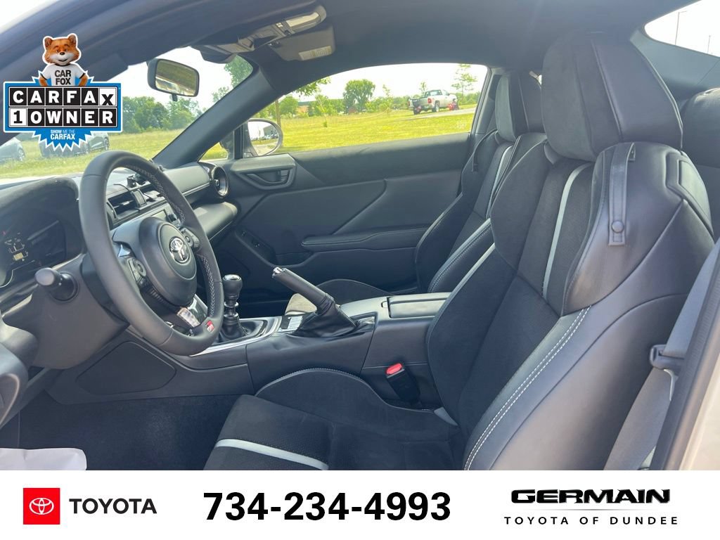 Used 2024 Toyota GR86 Premium RWD image 28