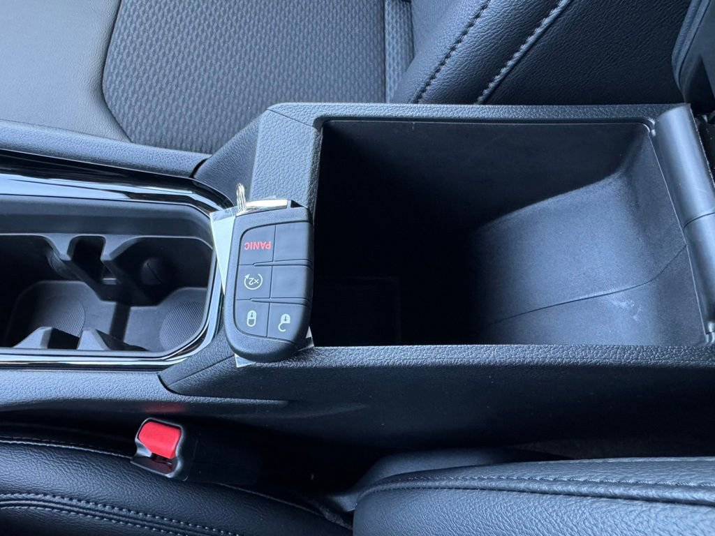 New 2026 Jeep Compass Latitude image 19