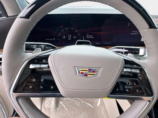 New 2026 Cadillac Escalade Platinum Sport w/ LPO, ONYX Package AWD/4WD image 27