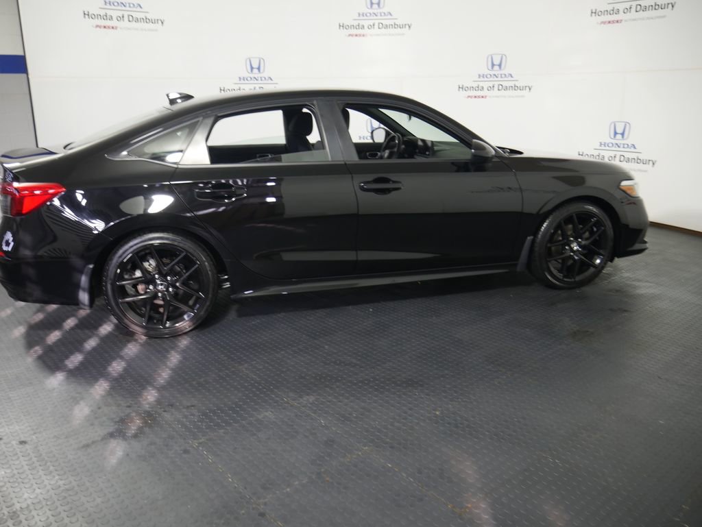 Used 2023 Honda Civic Sport image 3