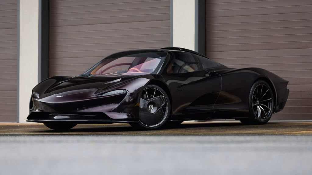 Used 2020 McLaren Speedtail RWD image 37