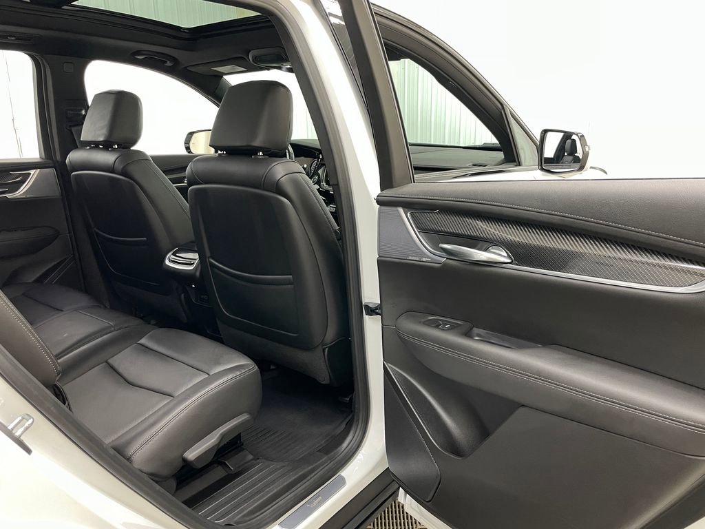 Used 2024 Cadillac XT6 Sport w/ Technology Package image 45