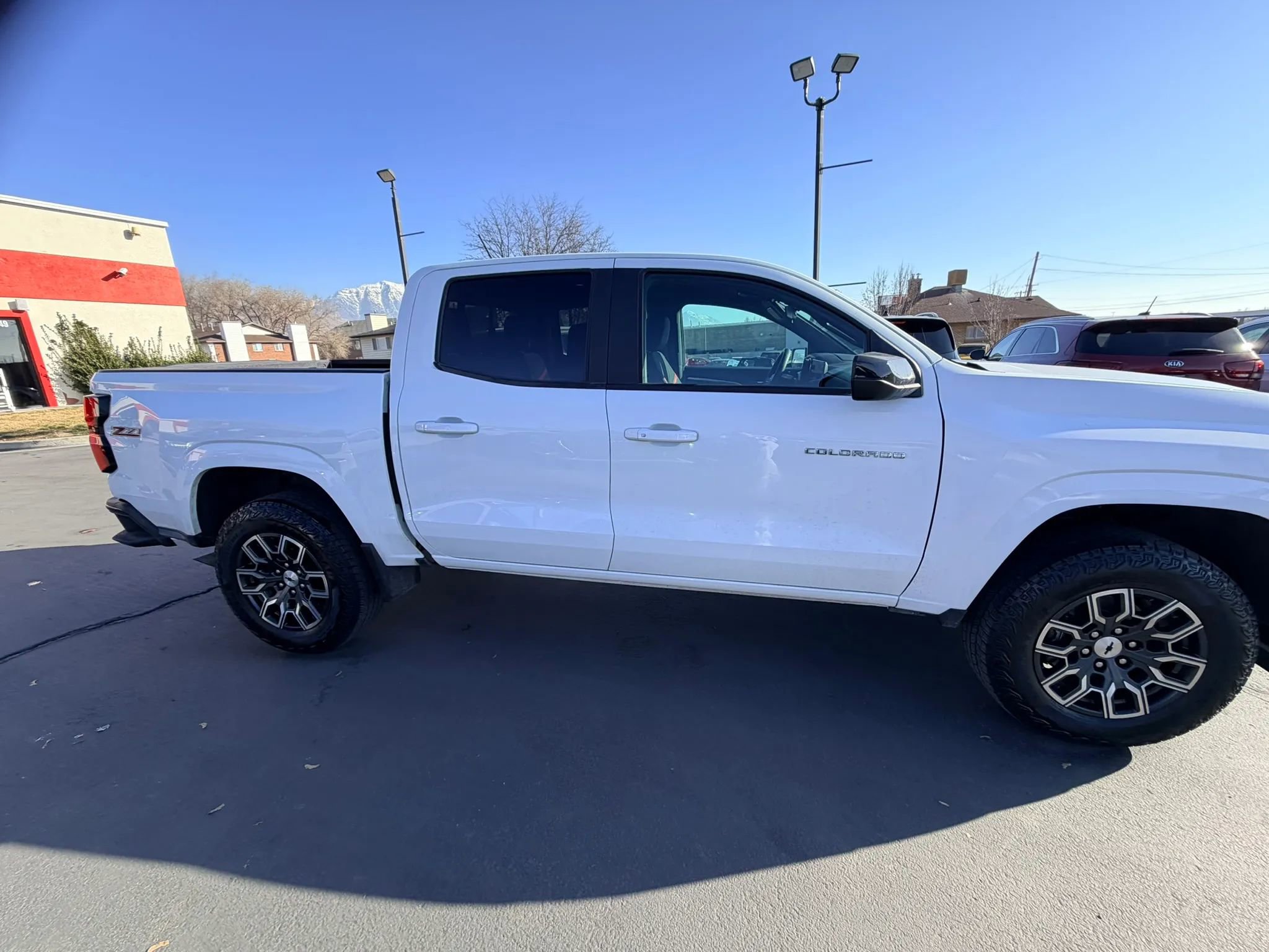 Used 2023 Chevrolet Colorado Z71 w/ Advanced Trailering Package image 3