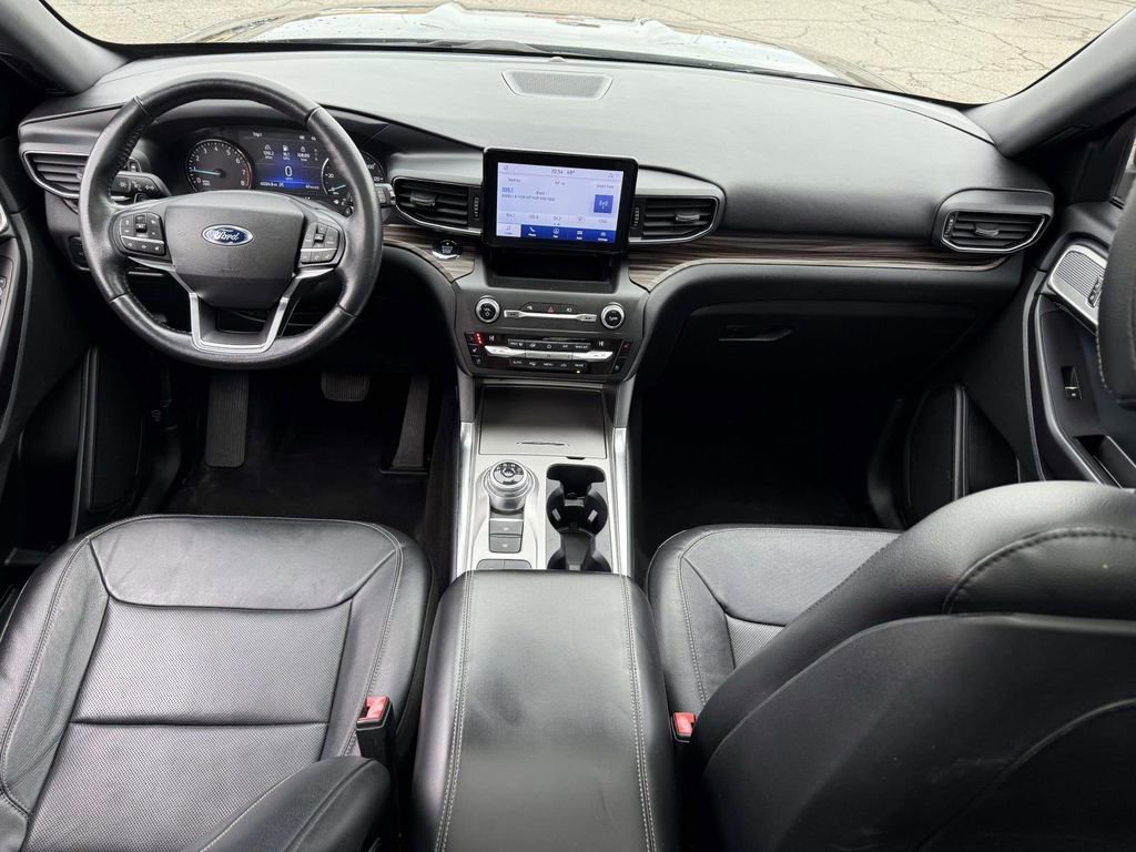 Used 2020 Ford Explorer Limited image 27