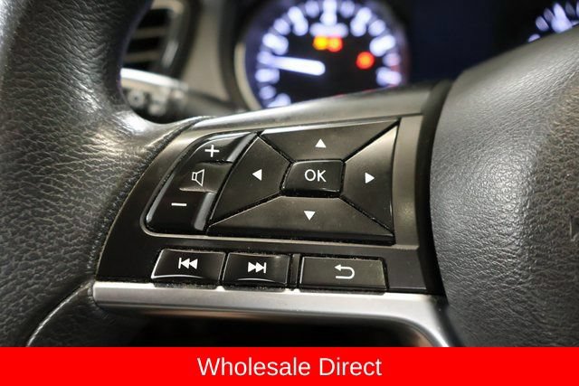 Used 2017 Nissan Rogue S AWD/4WD image 15