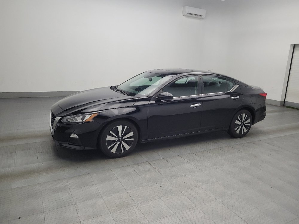 Used 2022 Nissan Altima 2.5 SV w/ SV Premium Package image 2