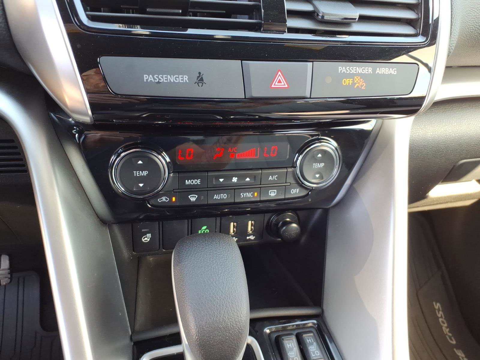 Used 2023 Mitsubishi Eclipse Cross SEL image 19