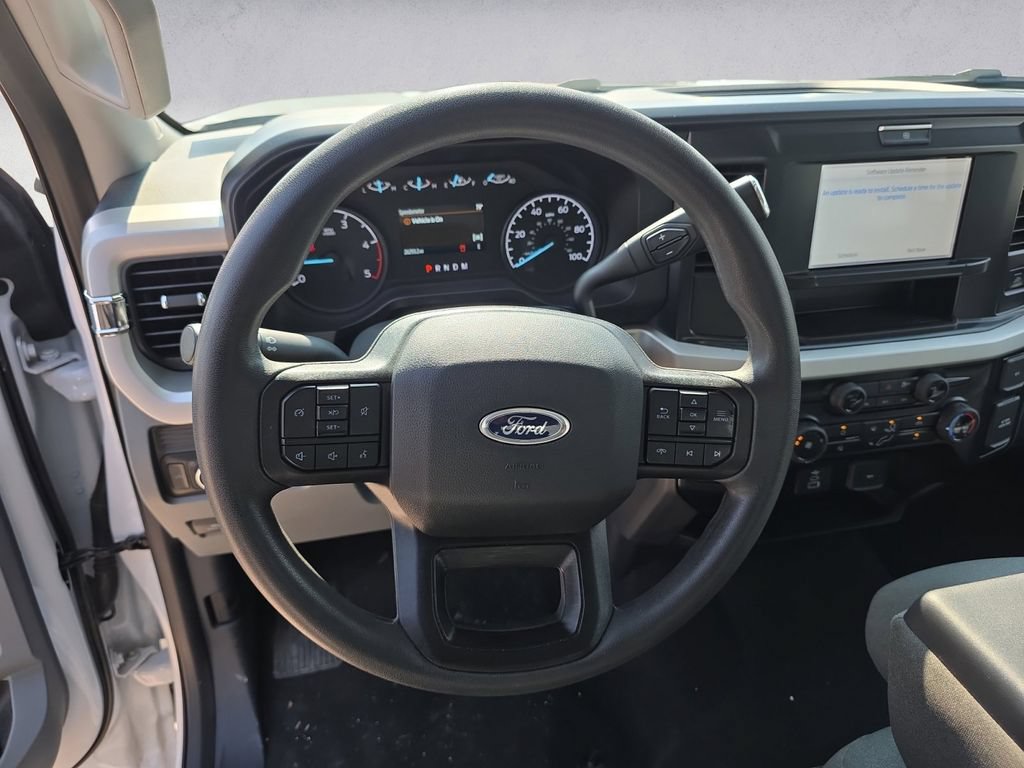 Used 2025 Ford F350 XLT AWD/4WD image 12