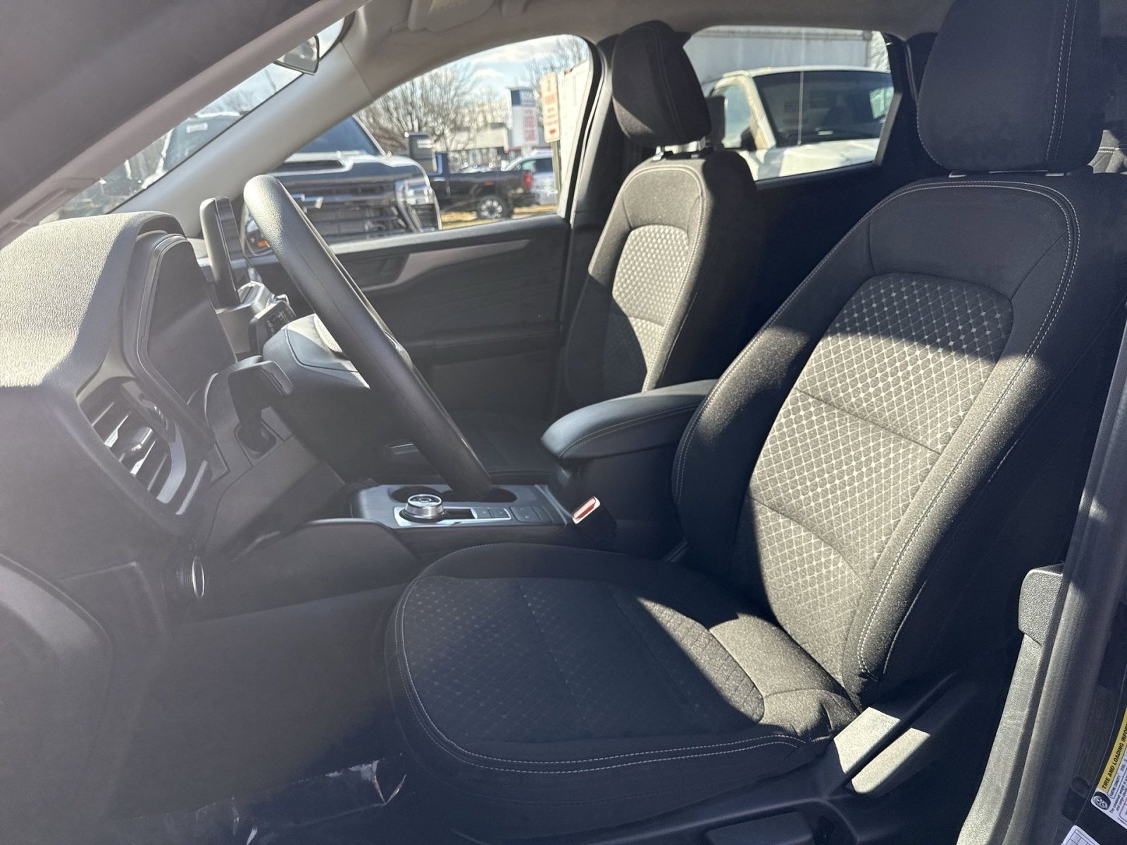 Used 2025 Ford Escape Active image 10