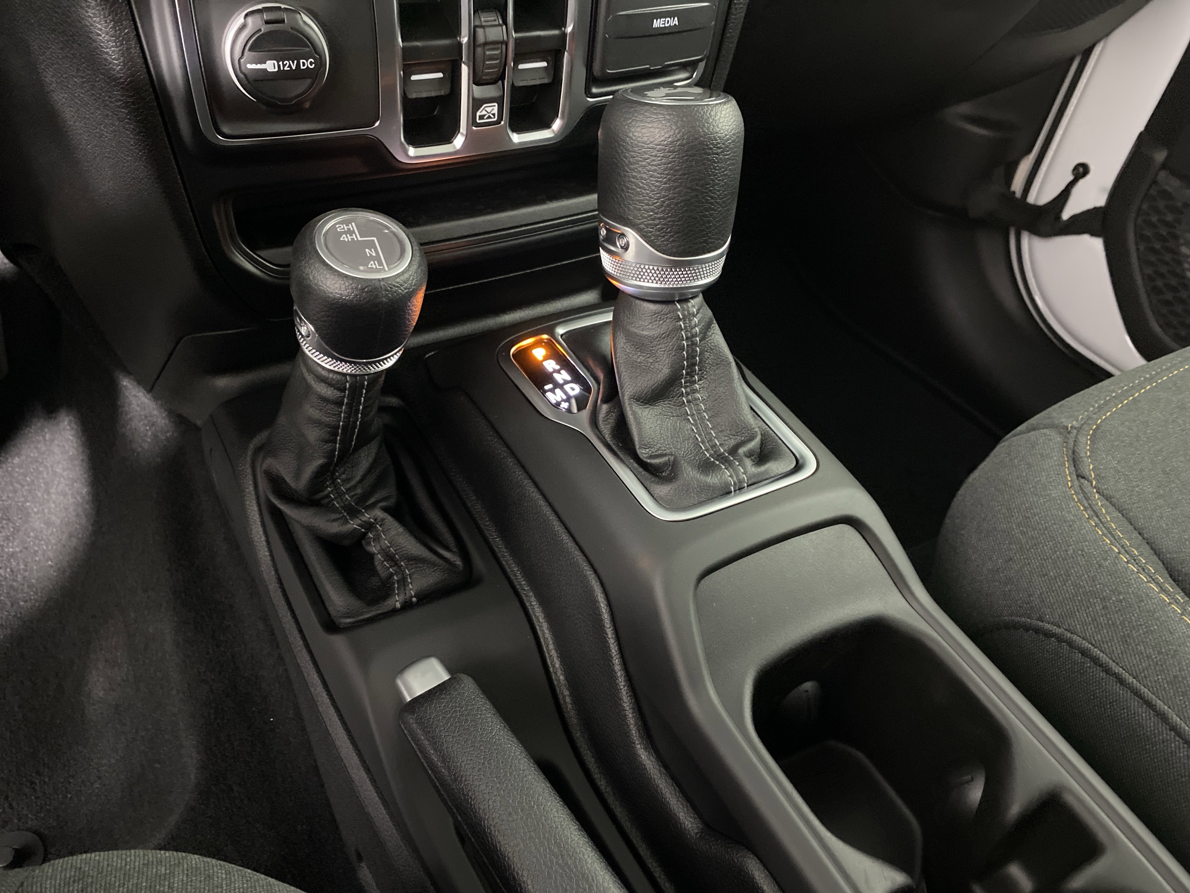 New 2025 Jeep Wrangler Sport S image 27