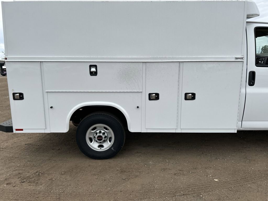 New 2025 GMC Savana 3500 w/ Power Convenience Package image 26
