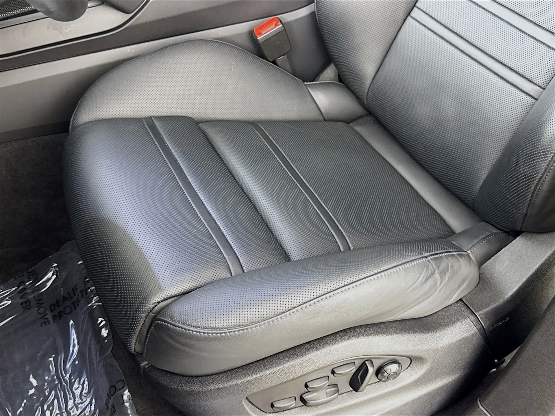 Used 2024 Porsche Cayenne Turbo GT image 18