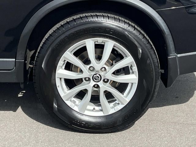 Used 2019 Nissan Rogue SV FWD image 13