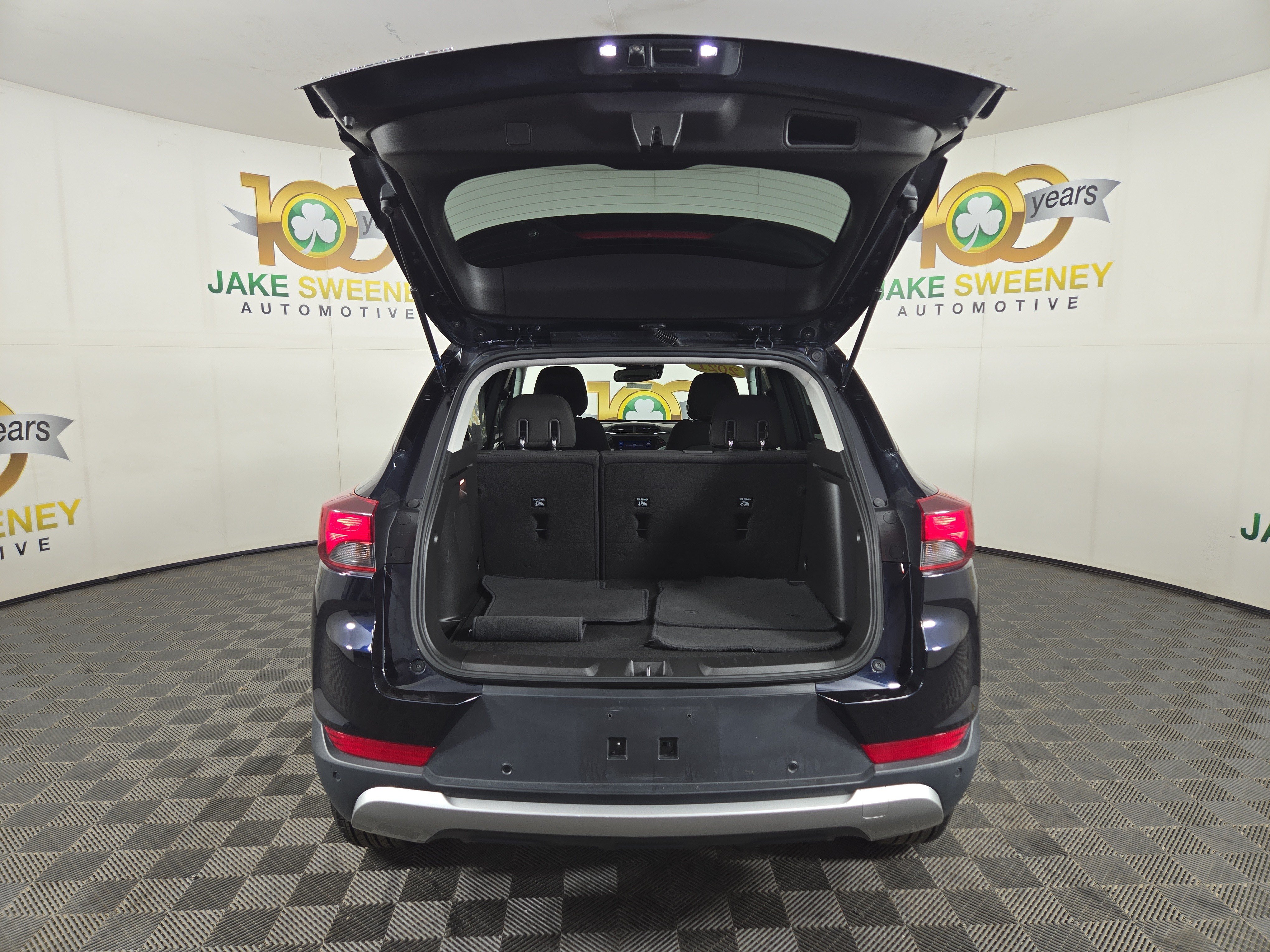 Used 2021 Chevrolet TrailBlazer LT w/ Convenience Package FWD image 31