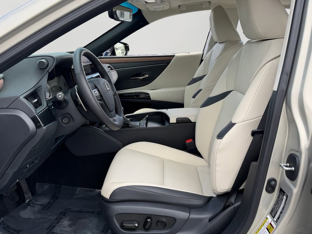 Certified 2025 Lexus ES 350 w/ Premium Package image 14