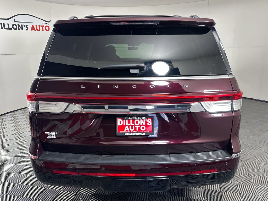 Used 2024 Lincoln Navigator L Reserve AWD/4WD image 5