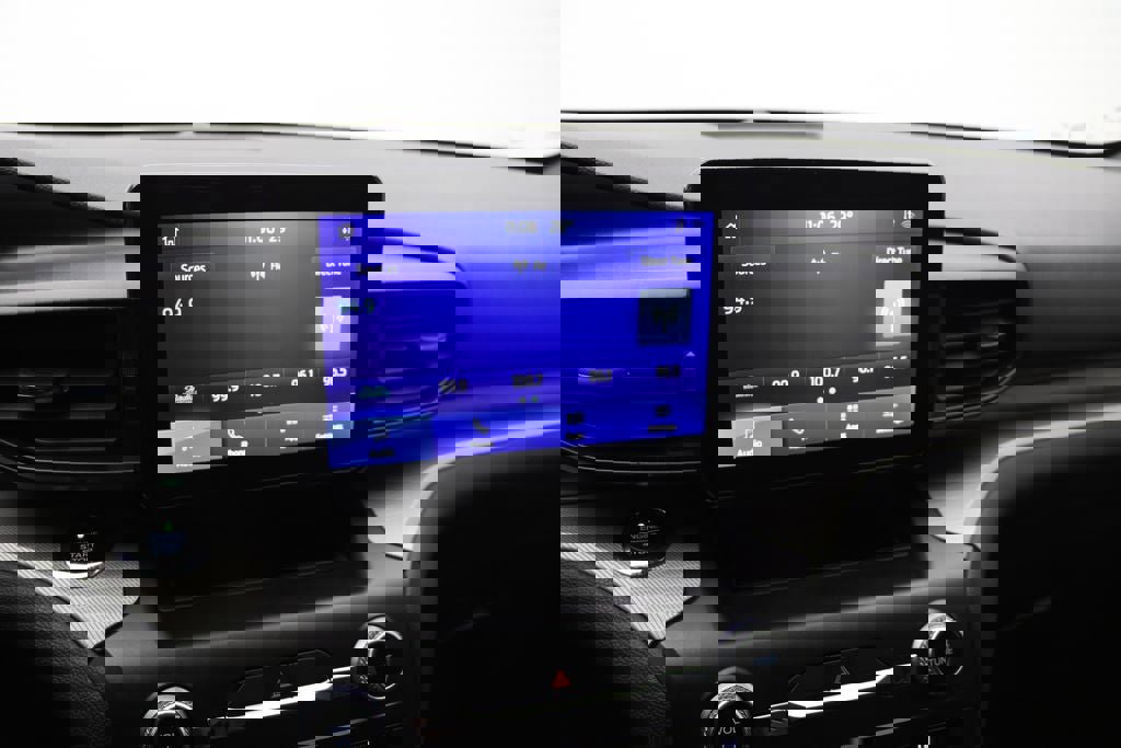 Used 2020 Ford Explorer XLT image 22