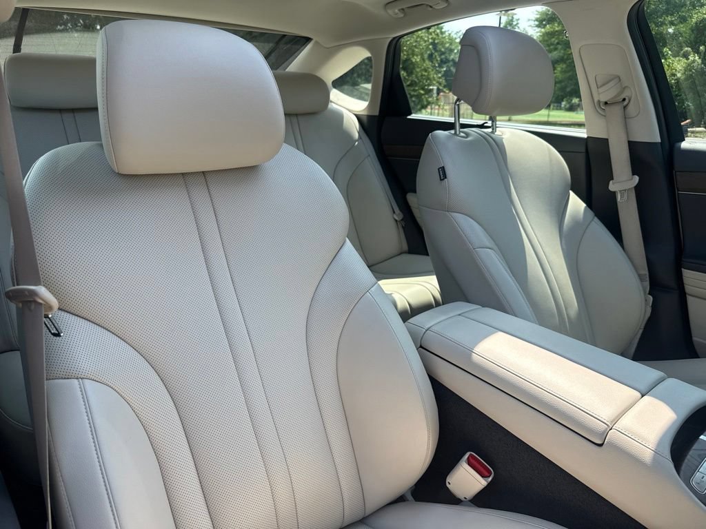 Used 2023 Genesis G80 2.5T w/ Advanced Package RWD image 35