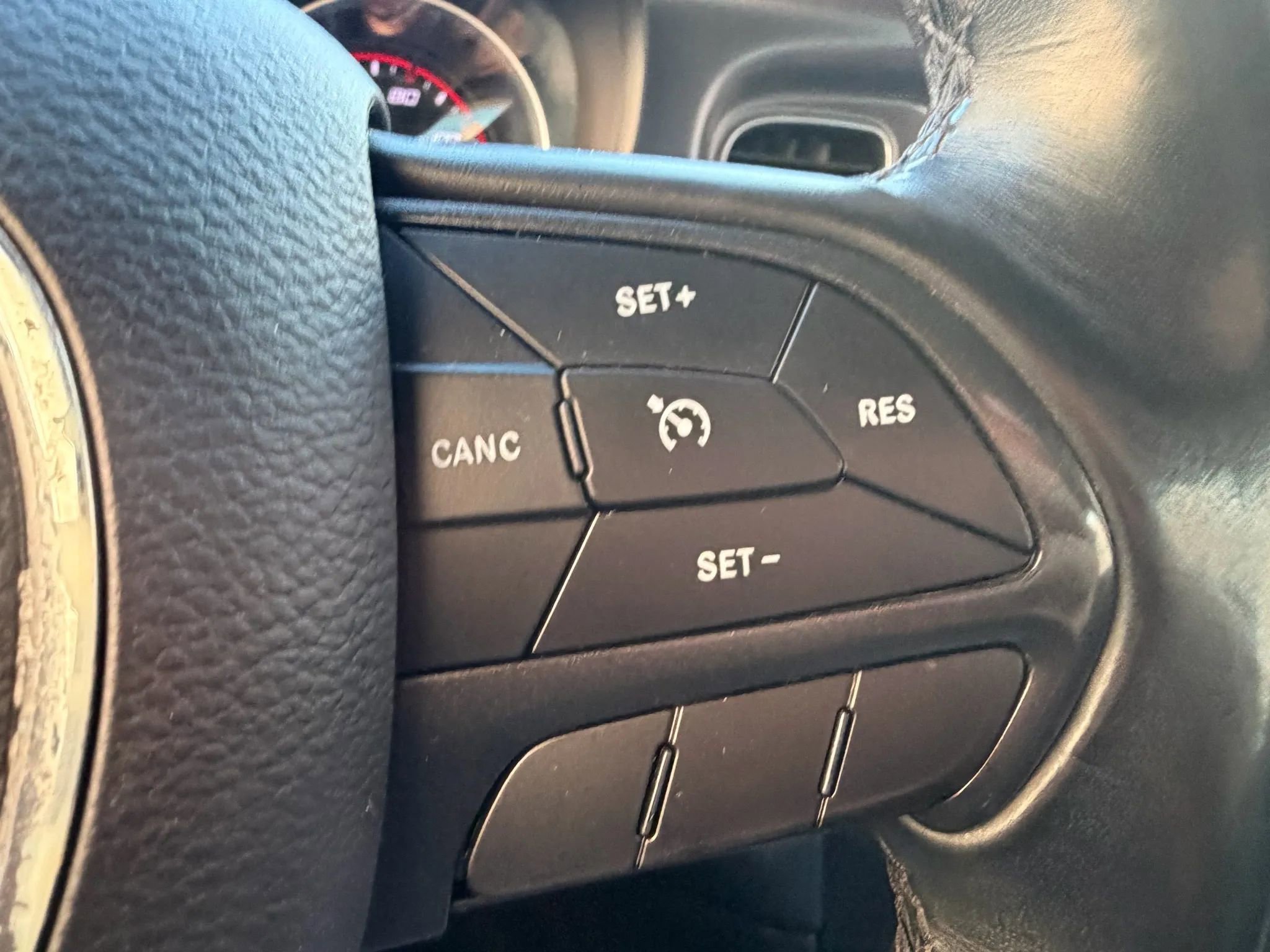 Used 2019 Dodge Charger SXT image 20