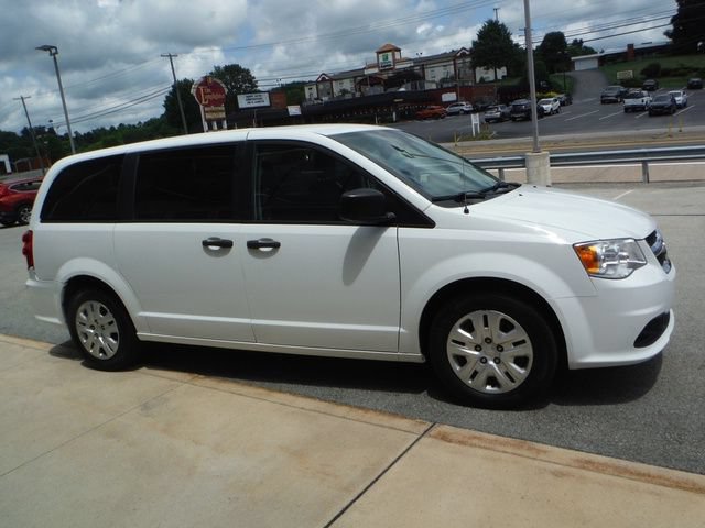 Certified 2019 Dodge Grand Caravan SE FWD image 9