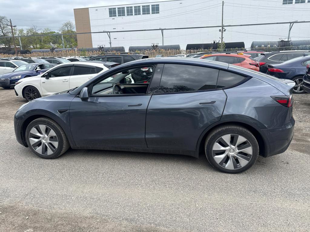 Used 2023 Tesla Model Y Long Range AWD/4WD image 7