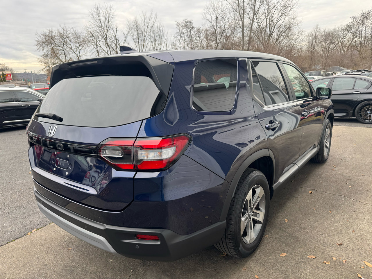 Used 2023 Honda Pilot EX-L image 4