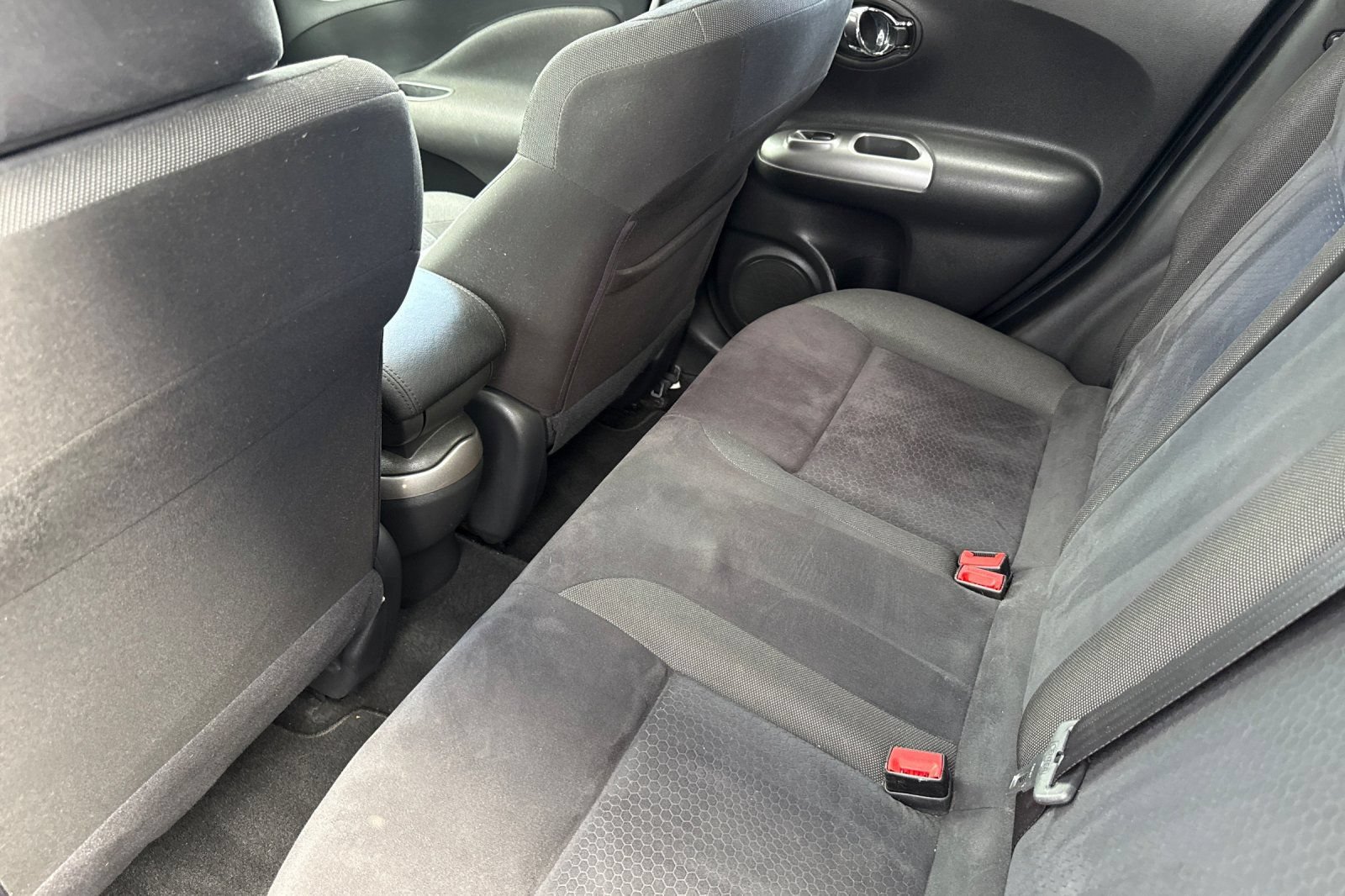 Used 2015 Nissan Juke SV AWD/4WD image 12