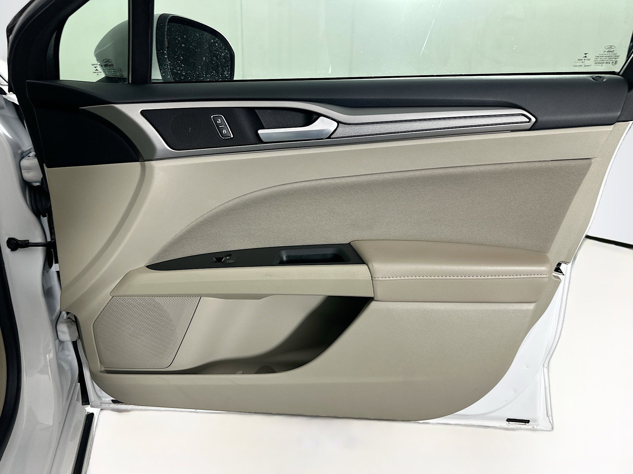 Used 2019 Ford Fusion SE image 31