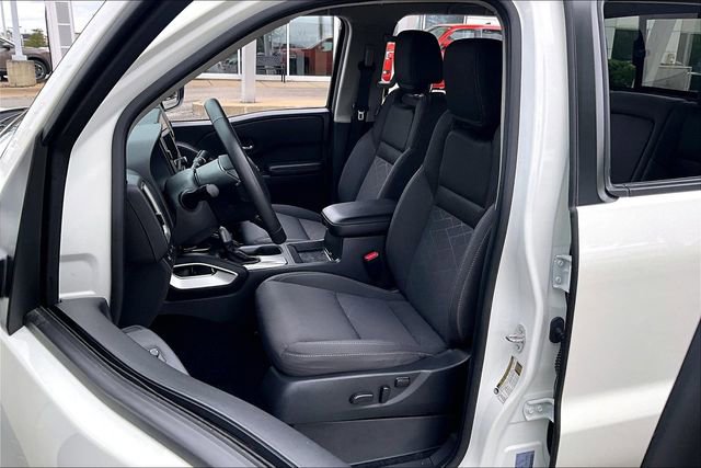 Certified 2025 Nissan Frontier SV w/ SV Convenience Package image 18