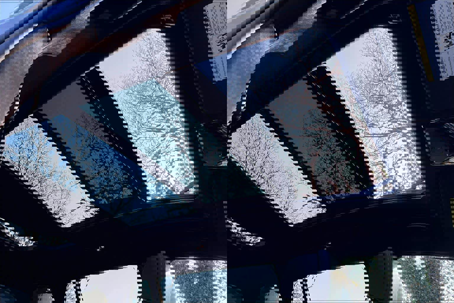 Used 2025 BMW X7 M60i image 13