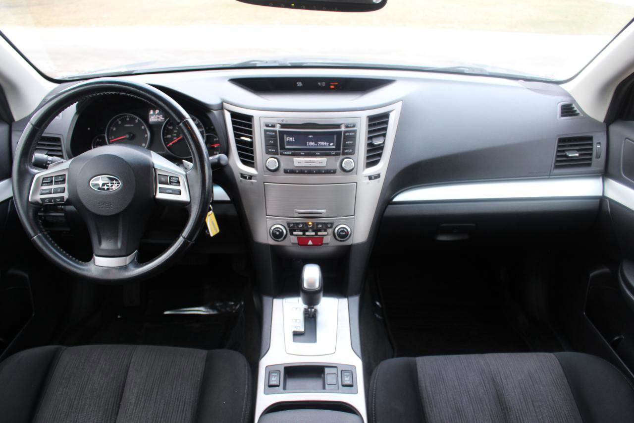 Used 2013 Subaru Legacy 2.5i Premium image 29