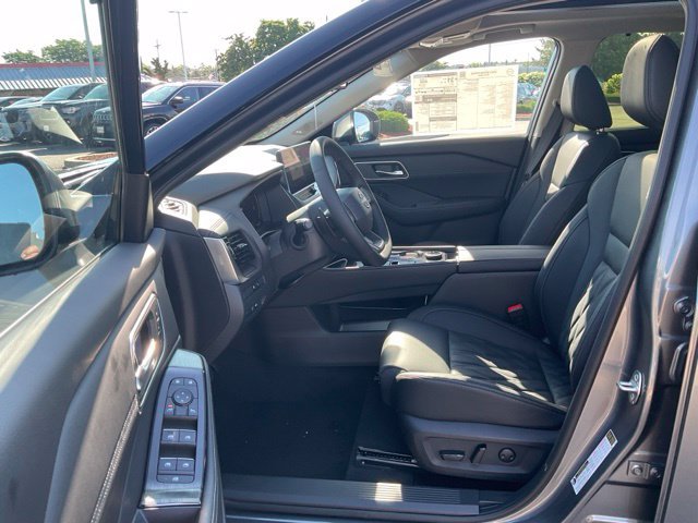 New 2026 Nissan Rogue Platinum w/ Platinum Premium Package AWD/4WD image 13