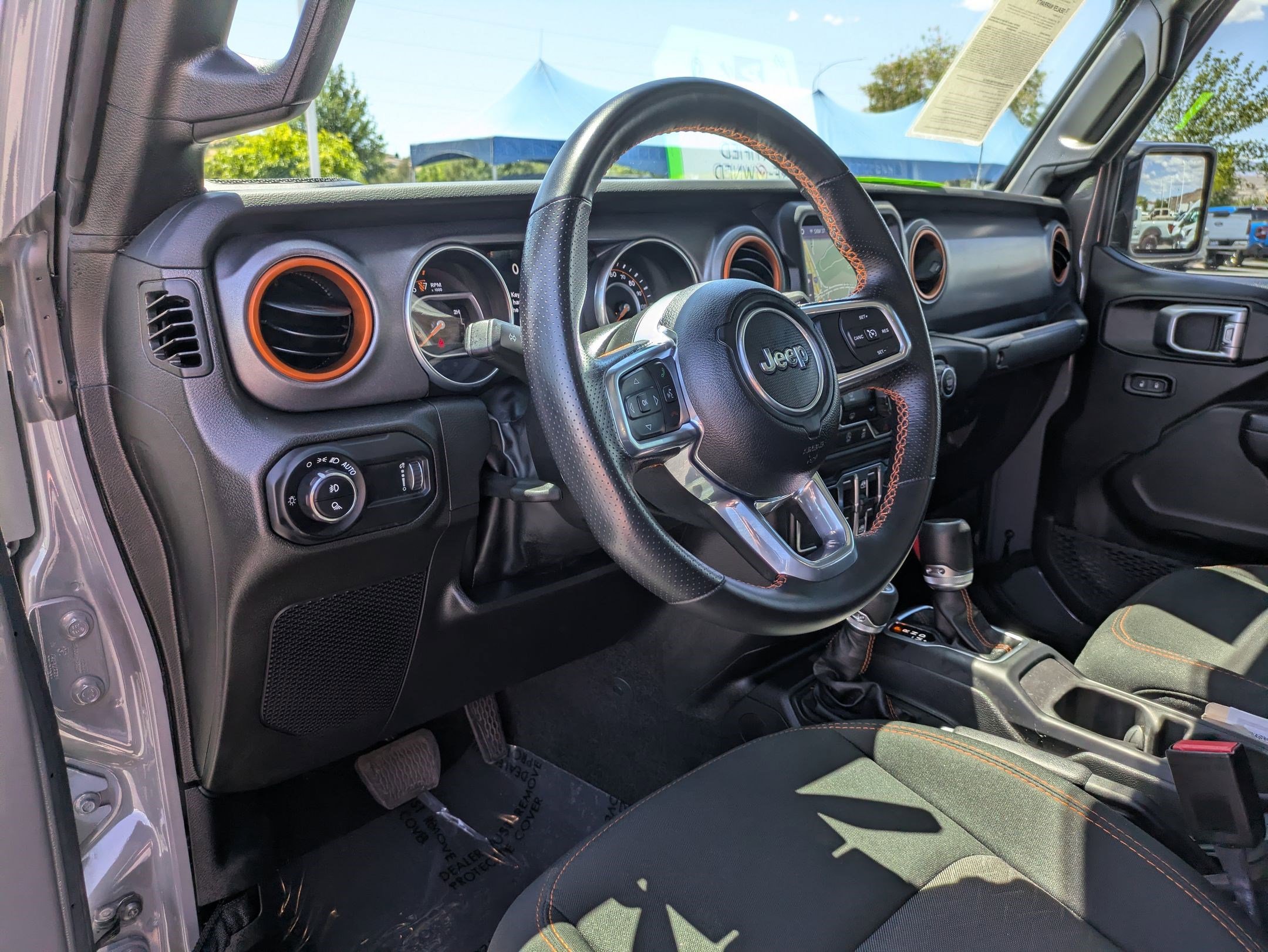 Used 2023 Jeep Gladiator Mojave w/ Trailer Tow Package AWD/4WD image 14