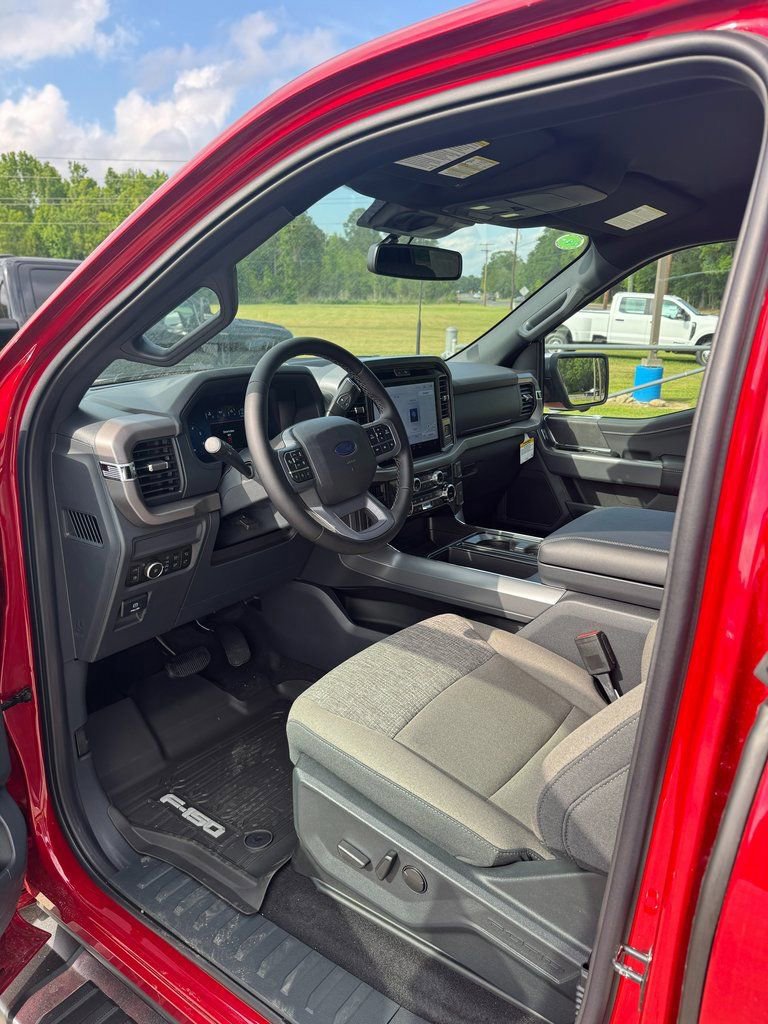 Used 2025 Ford F150 XLT w/ Equipment Group 302A MID image 13