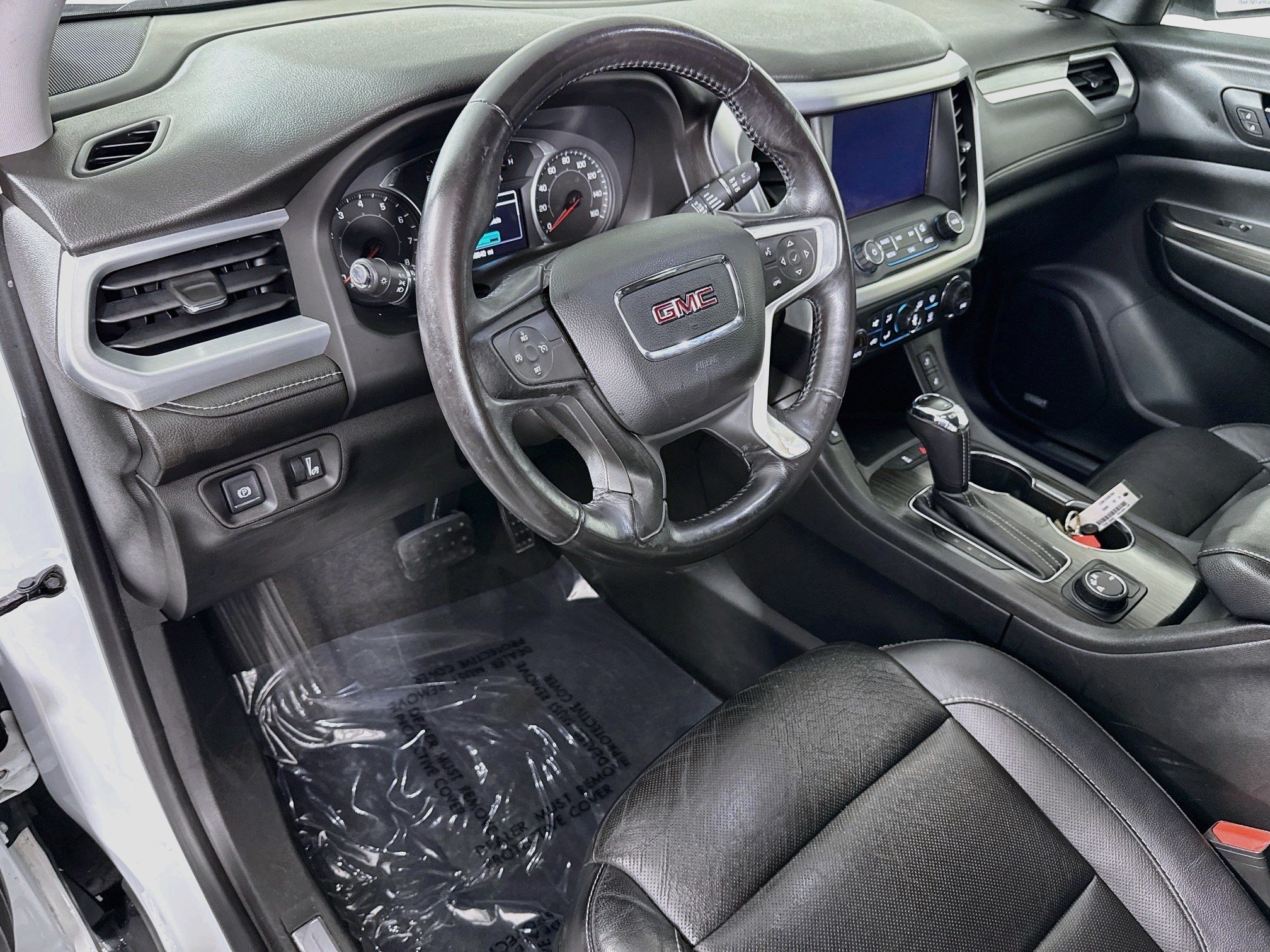 Used 2017 GMC Acadia SLT FWD image 8