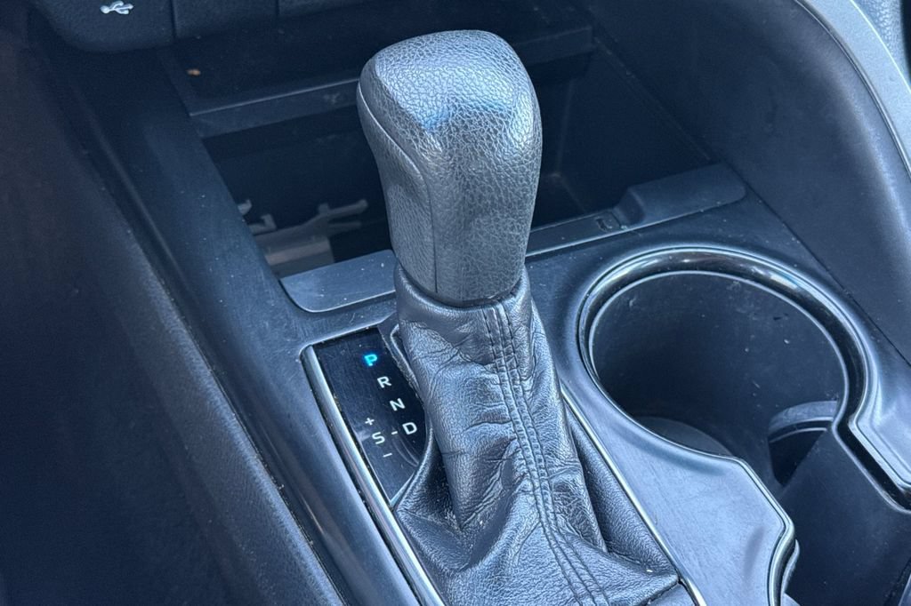 Used 2019 Toyota Camry LE FWD image 20