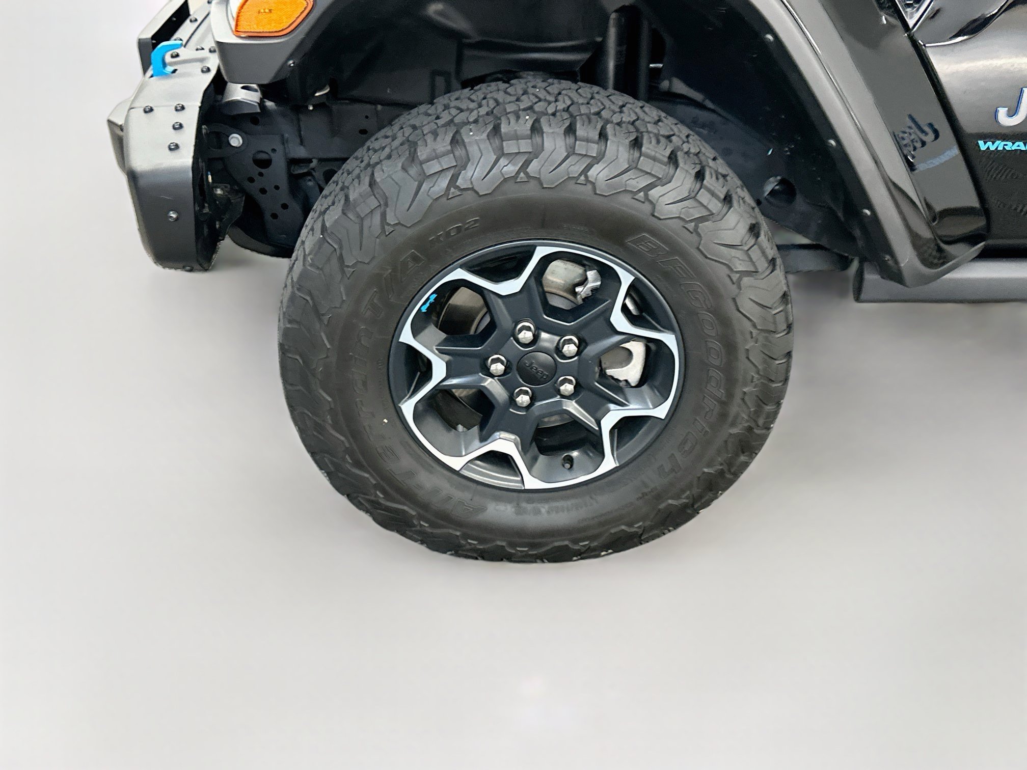 Used 2023 Jeep Wrangler Unlimited Rubicon 4xe w/ Steel Bumper Group AWD/4WD image 11