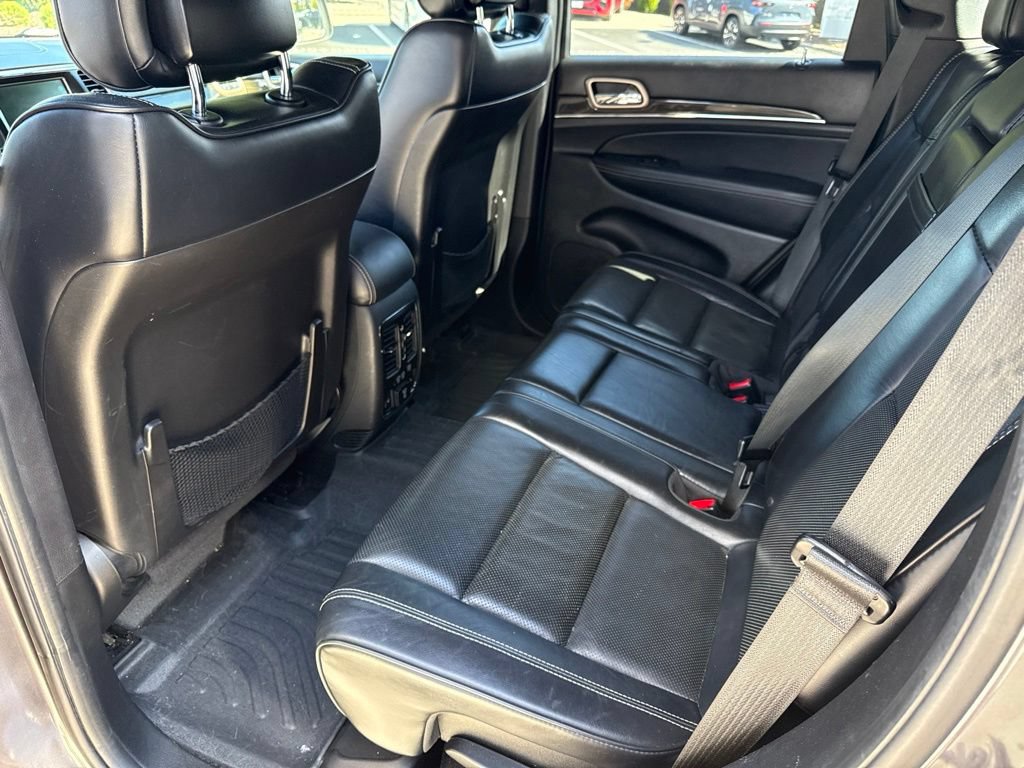 Used 2015 Jeep Grand Cherokee Overland AWD/4WD image 11
