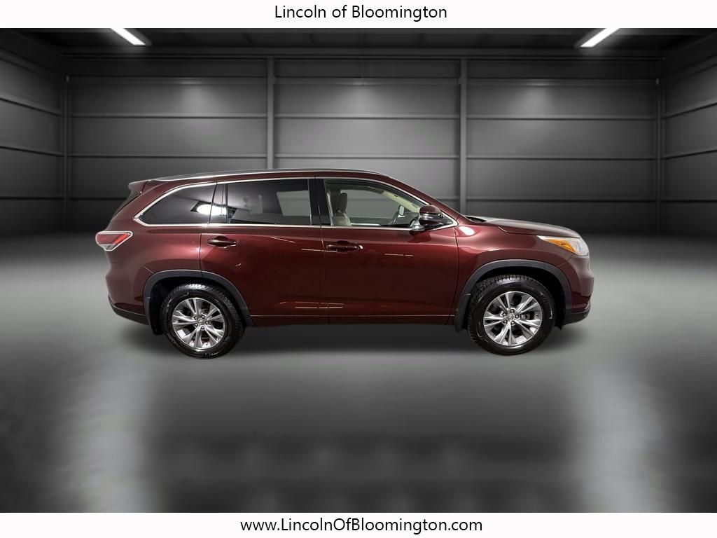 Used 2015 Toyota Highlander XLE image 7