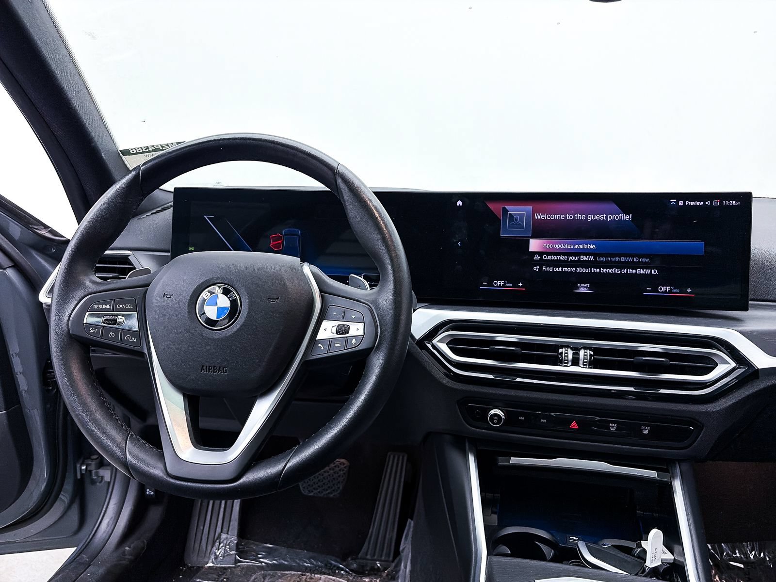 Used 2023 BMW 330i Sedan RWD image 4