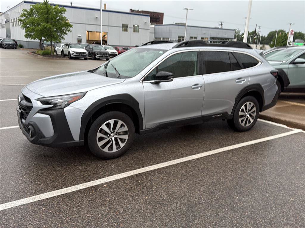 Used 2025 Subaru Outback Premium AWD/4WD image 20