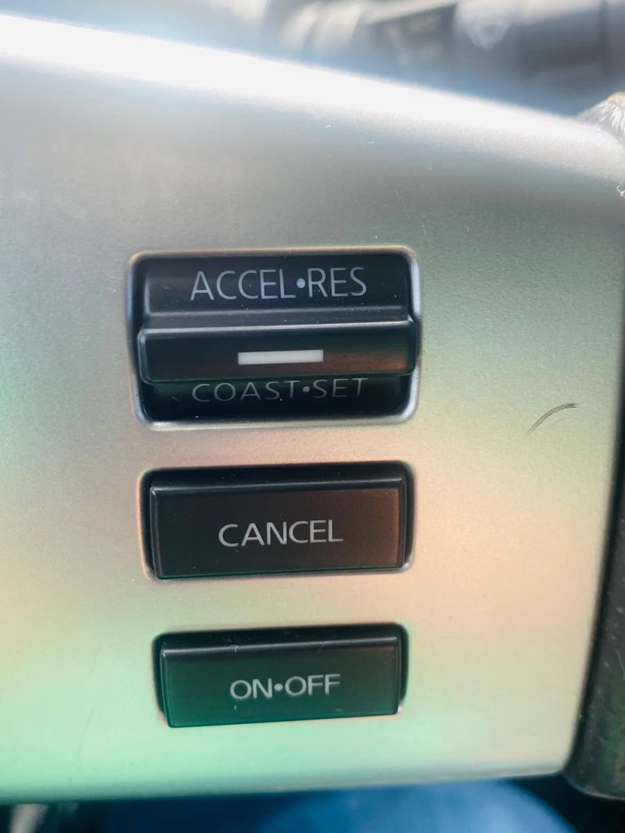 Used 2018 Nissan Frontier PRO-4X AWD/4WD image 11