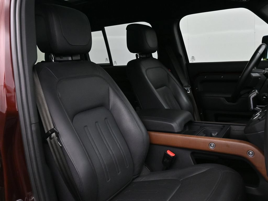 Used 2023 Land Rover Defender 130 X AWD/4WD image 17