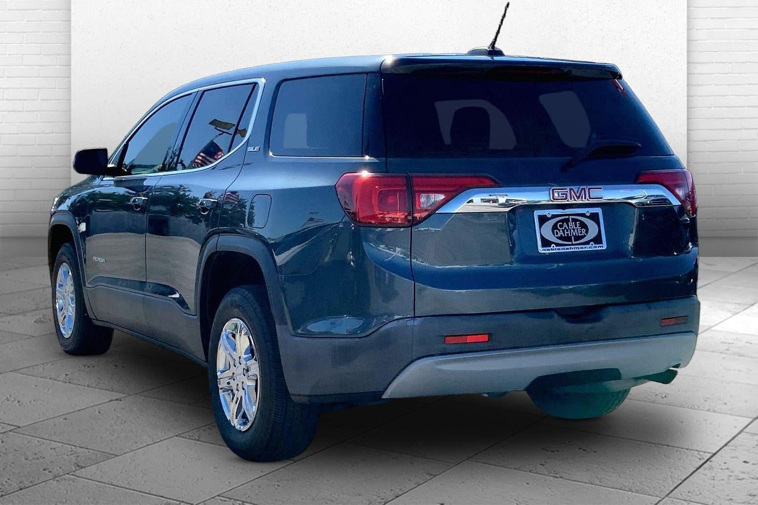 Used 2019 GMC Acadia SLE w/ LPO, Floor Liner Package FWD image 9