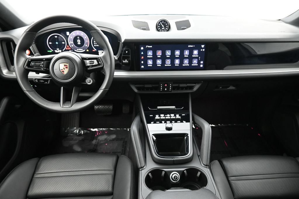 Certified 2025 Porsche Cayenne Coupe AWD/4WD image 6