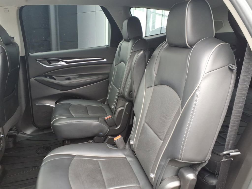 Used 2019 Buick Enclave Avenir w/ Avenir Technology Package image 28