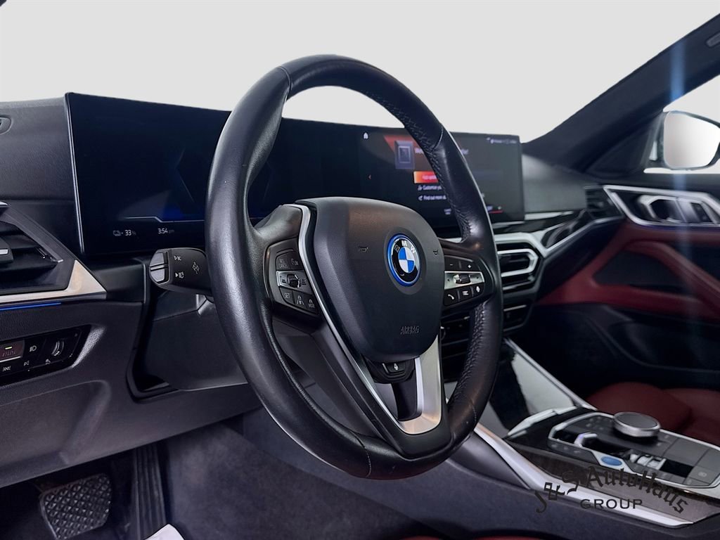 Used 2023 BMW i4 eDrive35 image 9