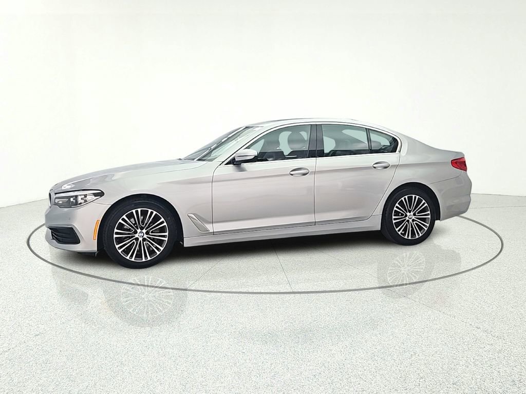 Used 2019 BMW 530i xDrive w/ Convenience Package AWD/4WD image 4