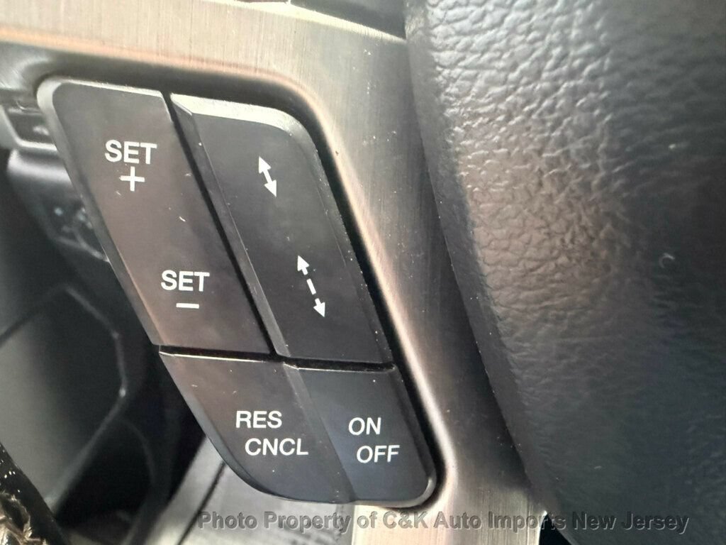 Used 2022 Ford F350 Platinum w/ FX4 Off-Road Package AWD/4WD image 40